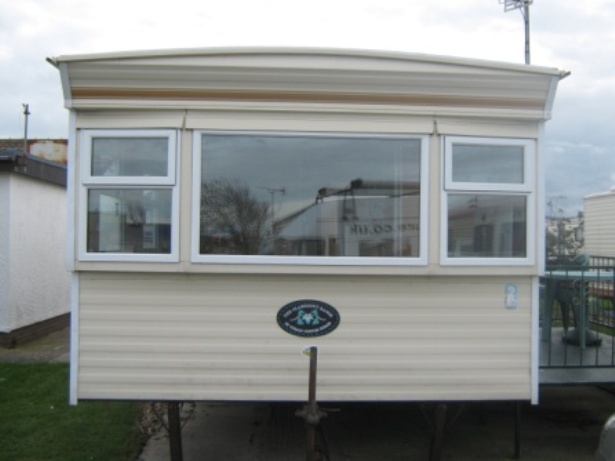 Slide 4 At OIP Leisure in Ossett. Suppliers and fitters of Caravan, Mobile Home and Portable Building Double Glazing and Windows.
We also supply odd leg windows, air conditioning, Static Caravan Central Heating and tiled pitched roofs

 

